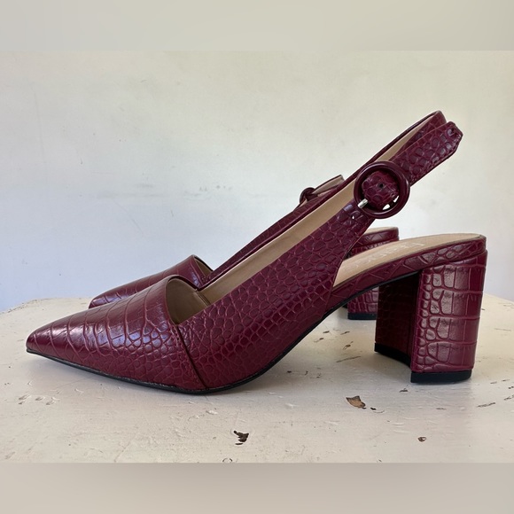 Franco Sarto Trista Plum Faux Crocodile Sling Back Block Heels Size 6.5 M - Picture 2 of 9
